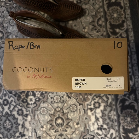 Coconuts By Matisse Roper Brown Ankle Boots Size 10M   I - Picture 3 of 4